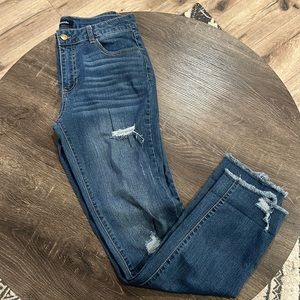 Worn once, comfy casual relaxed fit jeans